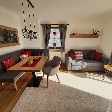 Appartamento Haus Kirchplatz Reit im Winkl Esterno foto